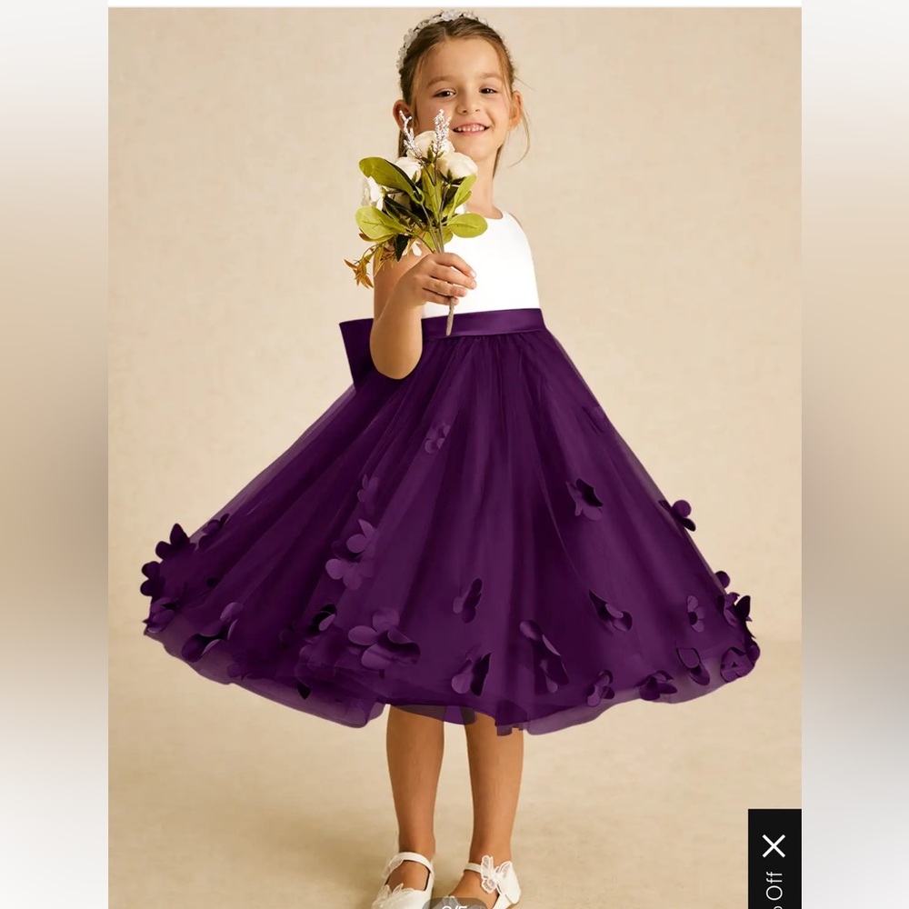 Beautiful White and Purple Flower girl dress 4T, worn once, with garment bag